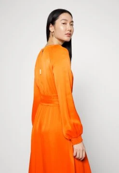 MICHAEL Michael Kors Chain Cut Out Dress - Cocktailjurk - Optic Orange 13 MICHAEL Michael Kors Chain Cut Out Dress - Cocktailjurk - Optic Orange -Farfetch Winkel 0043b4bcd7144d22a53198faae6921c9