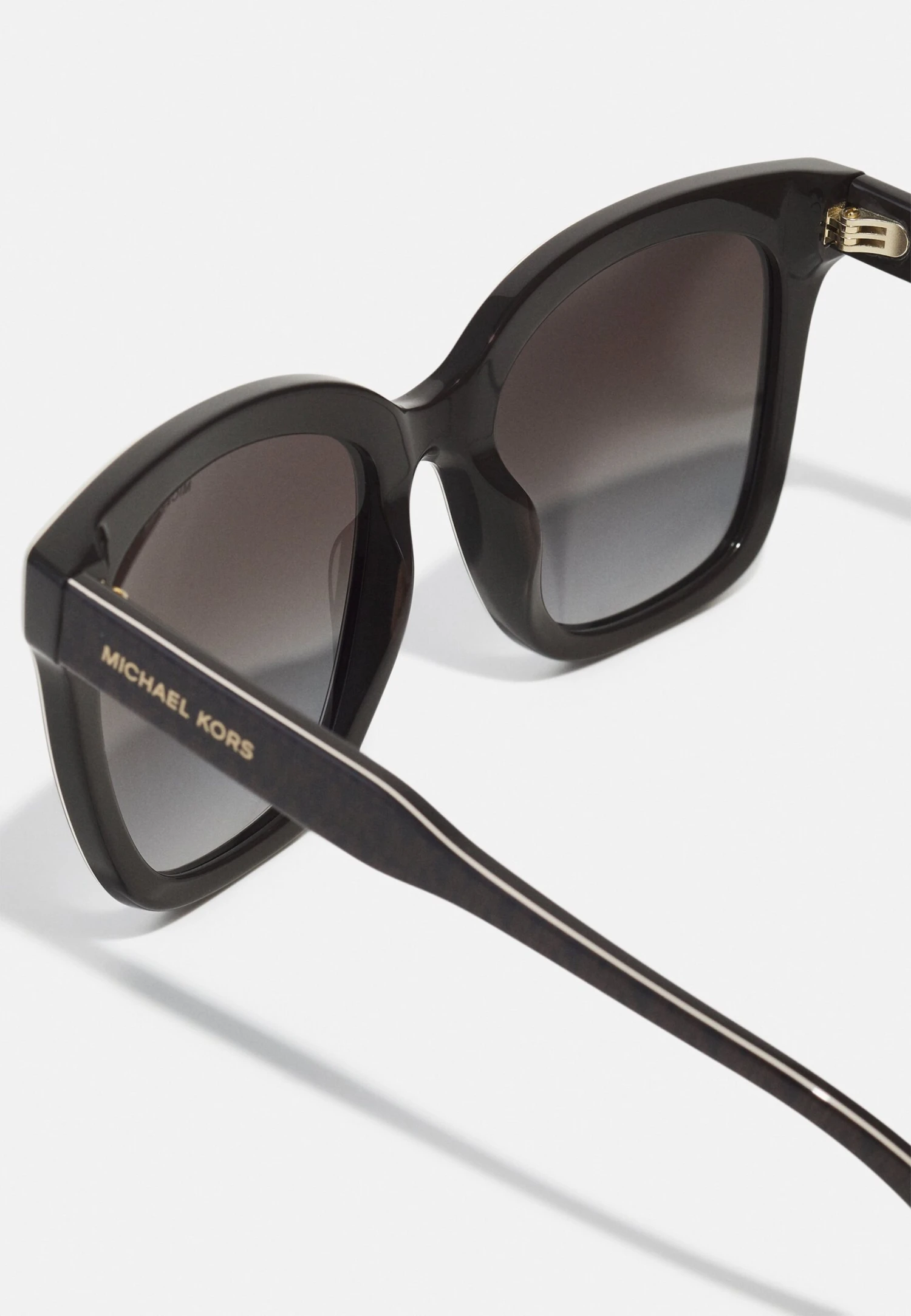 Michael Kors San Marino - Zonnebril - Brown 5 Michael Kors San Marino - Zonnebril - Brown - Afbeelding 3