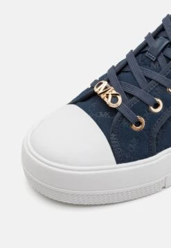 MICHAEL Michael Kors Evy Lace Up - Sneakers Laag - Navy -Farfetch Winkel 02f30133ec0b4b0bb270ff4eadaa050f
