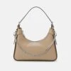 MICHAEL Michael Kors Wilma Pouchette - Handtas - Camel 2 MICHAEL Michael Kors Wilma Pouchette - Handtas - Camel -Farfetch Winkel 05df386d5d5441d885e17b8d8bc2eb02