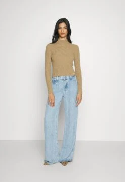 MICHAEL Michael Kors Mock Crop- Trui - Dark Camel -Farfetch Winkel 0747bdb503b74f1b9019180b0c370f49