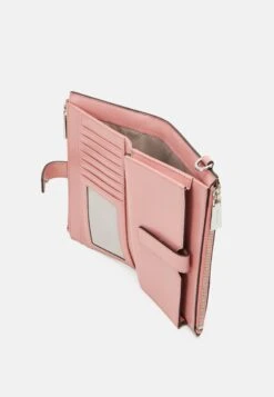 MICHAEL Michael Kors Jet Wristlet - Portemonnee - Pink -Farfetch Winkel 0d7a674d687d4eb1addc01c54c7216f1