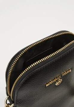 MICHAEL Michael Kors Jet Set Charm Xbody - Schoudertas - Black -Farfetch Winkel 10096ec839db4d989ed172e4a24dba71