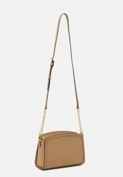 MICHAEL Michael Kors Chantal Xbody - Schoudertas - Camel 8 MICHAEL Michael Kors Chantal Xbody - Schoudertas - Camel -Farfetch Winkel 1273c1077eea4791b7e67369f39a4c84
