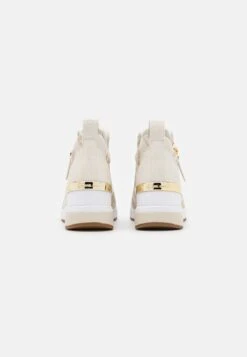 MICHAEL Michael Kors Willis Wedge Trainer - Sneakers Laag - Pale Gold -Farfetch Winkel 12c2e9f56c4744a38a0c5493e86befee