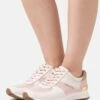 MICHAEL Michael Kors Allie Trainer - Sneakers Laag - Bae/Multi-Coloured 2 MICHAEL Michael Kors Allie Trainer - Sneakers Laag - Bae/Multi-Coloured -Farfetch Winkel 12dbb0b27d2a44c08b22d30bf6ff7012