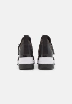 MICHAEL Michael Kors Willis Wedge Trainer - Sneakers Laag - Black/Bronze -Farfetch Winkel 14889c8d6e834016a62f4e3c90733ff1