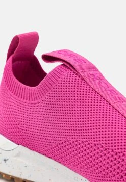 MICHAEL Michael Kors Bodie Slip On - Sneakers Laag - Cerise -Farfetch Winkel 161ac579740c4eb4a6006f1deef9e04a