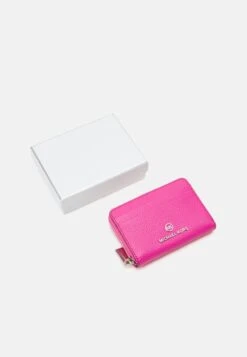 MICHAEL Michael Kors Jet Set Charm- Portemonnee - Cerise -Farfetch Winkel 163e199ffc7b4c1cae43bd14727ade95