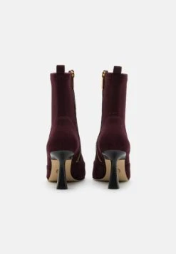MICHAEL Michael Kors Clara- Korte Laarzen - Merlot -Farfetch Winkel 190c30ef17f64d4bb21fd4e7cd5ac4d5