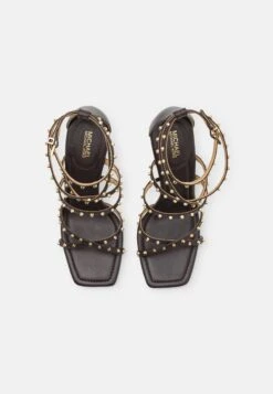 MICHAEL Michael Kors Imani Strappy- Sandalen - Chocolate 13 MICHAEL Michael Kors Imani Strappy- Sandalen - Chocolate -Farfetch Winkel 210a9686147d4a229822948cd4e051df