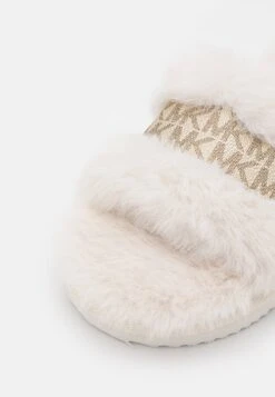 MICHAEL Michael Kors Scarlett- Pantoffels - Cream -Farfetch Winkel 230b69536c2d441b91e5ac803cb572b8