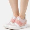 MICHAEL Michael Kors Maven Slip On Trainer - Sneakers Laag - Pink