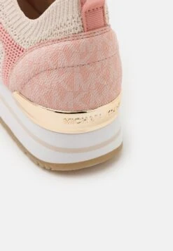 MICHAEL Michael Kors Billie Trainer - Sneakers Laag - Pink/Multi-Coloured -Farfetch Winkel 24a4828379854b57844cb8c837fbdbdf