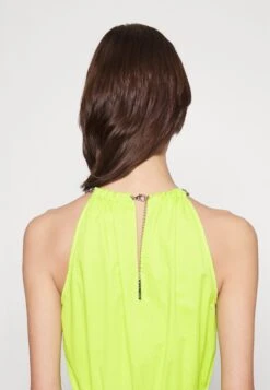 MICHAEL Michael Kors Chain Halter- Cocktailjurk - Brt Limeade -Farfetch Winkel 26835af61eab481e855932faeb8b7a5e