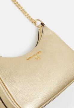 MICHAEL Michael Kors Jet Set Charm Chain Pouchette - Handtas - Pale Gold-Coloured 9 MICHAEL Michael Kors Jet Set Charm Chain Pouchette - Handtas - Pale Gold-Coloured -Farfetch Winkel 28130fa9b2804978beab419cf73ef3d8