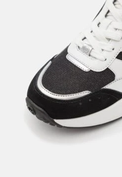 MICHAEL Michael Kors Flynn Trainer - Sneakers Laag - Black -Farfetch Winkel 29dd2f67086e471b9b98ee651fe4a4e0