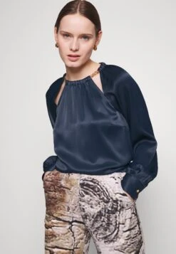 MICHAEL Michael Kors Chain Cut Out Top - Blouse - Midnightblue -Farfetch Winkel 2fea029af02f43608dc47791081b3fa8