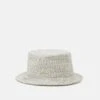 MICHAEL Michael Kors Block Logo Bucket Hat - Hoed - Bone 1 MICHAEL Michael Kors Block Logo Bucket Hat - Hoed - Bone -Farfetch Winkel 305594308e4b4dada63445b42c7e0177