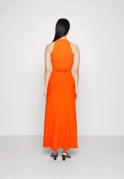 MICHAEL Michael Kors Halter Maxi Dress - Maxi-Jurk - Optic Orange 12 MICHAEL Michael Kors Halter Maxi Dress - Maxi-Jurk - Optic Orange -Farfetch Winkel 33767354636246bf9aece706ac4fbcaa