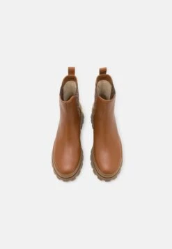 MICHAEL Michael Kors Rowan - Enkellaarsjes Met Plateauzool - Luggage 13 MICHAEL Michael Kors Rowan - Enkellaarsjes Met Plateauzool - Luggage -Farfetch Winkel 35a11461bfbb4988bf16f08de5768433