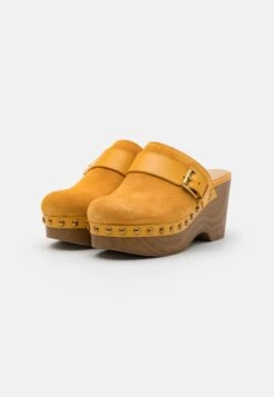 MICHAEL Michael Kors Rye - Clogs - Golden Rod 11 MICHAEL Michael Kors Rye - Clogs - Golden Rod -Farfetch Winkel 375698df6441420b9ee57238418e3b73
