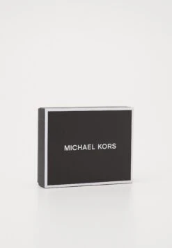 Michael Kors Greyson Billfold Coin Pocket - Portemonnee - Black -Farfetch Winkel 3a633dce6601498895a41f398253228a