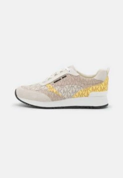 MICHAEL Michael Kors Allie Stride Trainer - Sneakers Laag - Vanilla/Multi-Coloured -Farfetch Winkel 3d4a343096b34ae099a7c3a3b299dedf