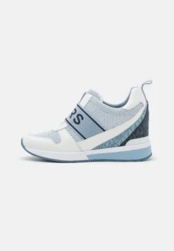 MICHAEL Michael Kors Maven Slip On Trainer - Sneakers Laag - Blue -Farfetch Winkel 3d86360225454e01b5d427ae8696755a