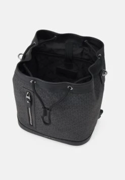 Michael Kors Mariner Unisex - Schoudertas - Black 10 Michael Kors Mariner Unisex - Schoudertas - Black -Farfetch Winkel 3eae8291a06f470d963dda87dfc4e9eb