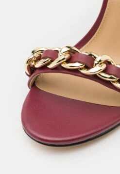 MICHAEL Michael Kors Asha- Sandalen - Mulberry 15 MICHAEL Michael Kors Asha- Sandalen - Mulberry -Farfetch Winkel 44f49dfabf414b77abc0b696aa1c08de