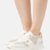 MICHAEL Michael Kors Monique Knit Trainer - Sneakers Laag - Pale Gold