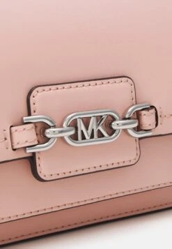 MICHAEL Michael Kors Heather Xs Xbody - Schoudertas - Pink -Farfetch Winkel 4695168bddac402daf63ea28c1d3d5e0