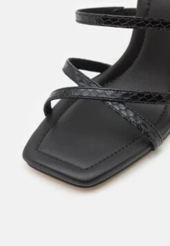 MICHAEL Michael Kors Imani Strappy - Sandalen Met Hoge Hak - Black 15 MICHAEL Michael Kors Imani Strappy - Sandalen Met Hoge Hak - Black -Farfetch Winkel 48c0db191c4e46e78ae036b62002fb07