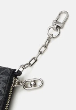 MICHAEL Michael Kors Parker Key Card Holder - Portemonnee - Black -Farfetch Winkel 49c8595767264ef1ba9fc25b8a0fbbb0