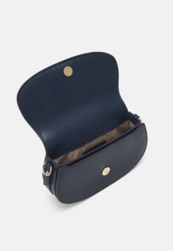 MICHAEL Michael Kors Mila Chain Sling - Schoudertas - Navy -Farfetch Winkel 4abe6e30c40c4926adb6ae9d7a02104c