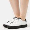 MICHAEL Michael Kors Grove Lace Up - Sneakers Laag - Black/Optic White