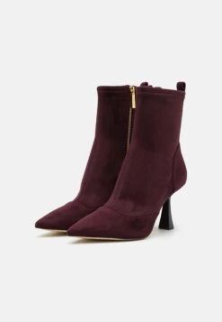 MICHAEL Michael Kors Clara- Korte Laarzen - Merlot -Farfetch Winkel 50e66a9c7e6e4d87bb6e614df0141ad1