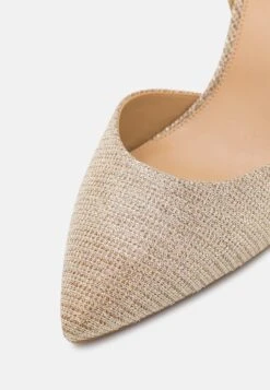 MICHAEL Michael Kors Mirabel Flex- Klassieke Pumps - Pale Gold -Farfetch Winkel 5245253795ee4a9887e5a270d50867b0