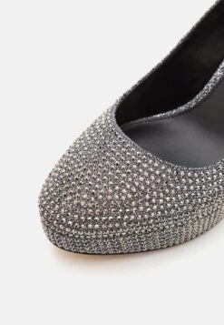 MICHAEL Michael Kors Chantel Platform - Plateaupumps - Anthracite -Farfetch Winkel 52bb81a907c241e0bfaf296819a105d8