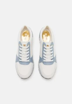 MICHAEL Michael Kors Billie Trainer - Sneakers Laag - Pale Blu Multi -Farfetch Winkel 54773dfed9cf44d1ad2a1a9fd1bc162f