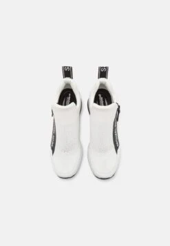 MICHAEL Michael Kors Willis Wedge Trainer - Sneakers Laag - Optic White 13 MICHAEL Michael Kors Willis Wedge Trainer - Sneakers Laag - Optic White -Farfetch Winkel 54cec5676fd849a6ad1f2de81635baaa