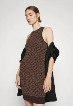 MICHAEL Michael Kors Eco Bold Logo - Jurk - Chocolate -Farfetch Winkel 56cba95f851545e387603a69be4c534a