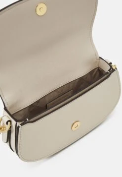 MICHAEL Michael Kors Mila Chain Sling - Schoudertas - Beige -Farfetch Winkel 56da1a258f95430c8ab6452cdaeab936