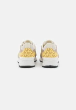 MICHAEL Michael Kors Allie Stride Trainer - Sneakers Laag - Vanilla/Multi-Coloured -Farfetch Winkel 57bf6c23d55f440094021d97f453096c