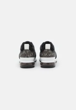 MICHAEL Michael Kors Allie Stride Extreme - Sneakers Laag - Black 12 MICHAEL Michael Kors Allie Stride Extreme - Sneakers Laag - Black -Farfetch Winkel 5d048d08309342b0935e95614041de10