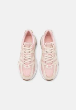 MICHAEL Michael Kors Trainer Extreme - Sneakers Laag - Pink -Farfetch Winkel 5d1b892e43ac41418f7bd93b92be1cd6