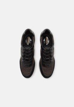 MICHAEL Michael Kors Mabel Trainer - Sneakers Laag - Black/Bronze -Farfetch Winkel 5f94f153e33c4338863e063ee8ba0ec7
