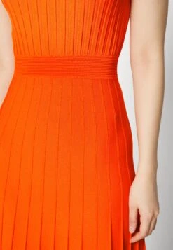 MICHAEL Michael Kors Halter Maxi Dress - Maxi-Jurk - Optic Orange 17 MICHAEL Michael Kors Halter Maxi Dress - Maxi-Jurk - Optic Orange -Farfetch Winkel 5fad13e0aba04bd8a07afd27fea51e11