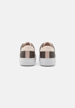 MICHAEL Michael Kors Irving Stripe Lace Up - Sneakers Laag - Soft Pink 12 MICHAEL Michael Kors Irving Stripe Lace Up - Sneakers Laag - Soft Pink -Farfetch Winkel 60851a75d0cf4fec85669a141d76bbe1
